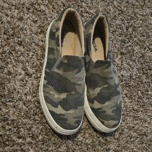 Soda Camouflage Slip-On Flats